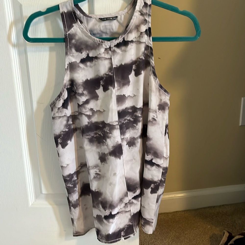 Oiselle racerback cloud tank